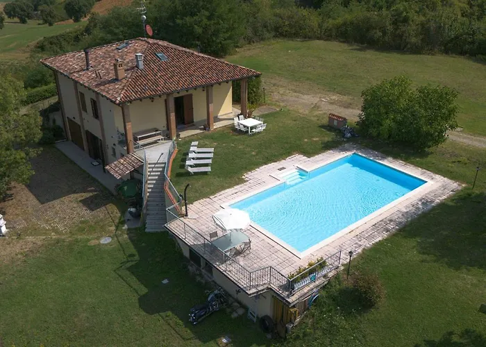 Apartment Casolara Apartments, & Glamping Castello di Serravalle