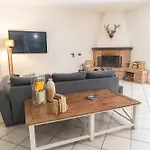 Apartamento Casolara Apartments, & Glamping Castello di Serravalle