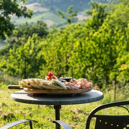 Casolara Apartments, & Glamping *