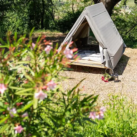 Casolara Apartments, & Glamping * Castello di Serravalle