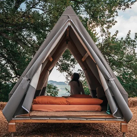 Casolara Apartments, & Glamping アパート