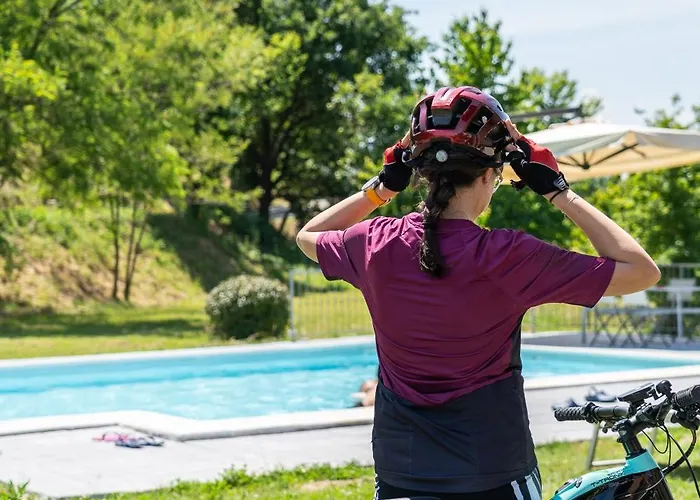 Appartamento Casolara Apartments, & Glamping Castello di Serravalle