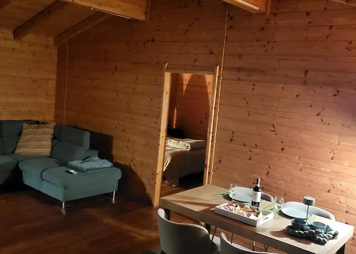 Casolara Apartments, & Glamping דירה Castello di Serravalle